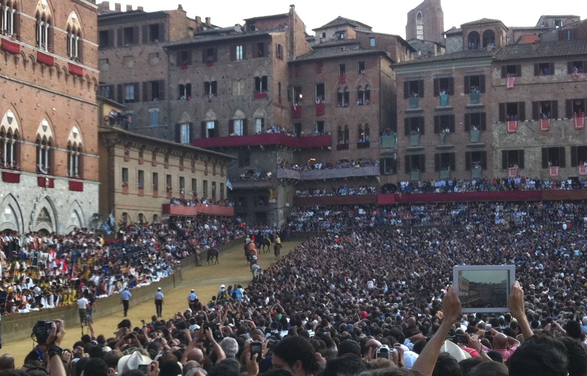 How to get tickets to see the Palio in Siena, Tuscany?