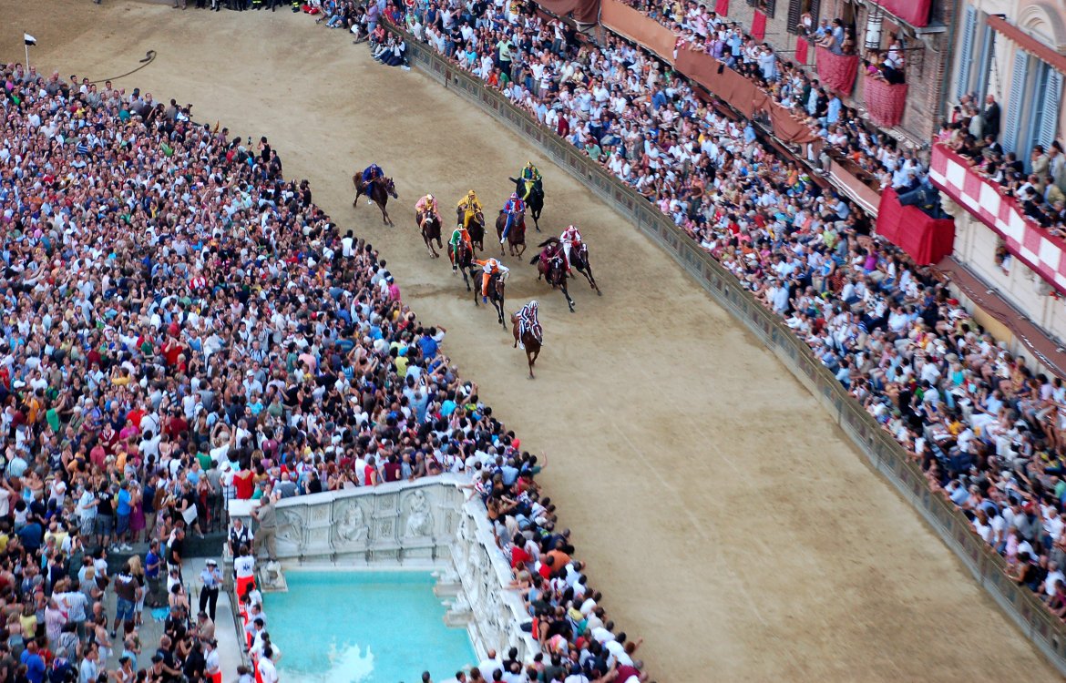 How to get tickets to see the Palio in Siena, Tuscany?